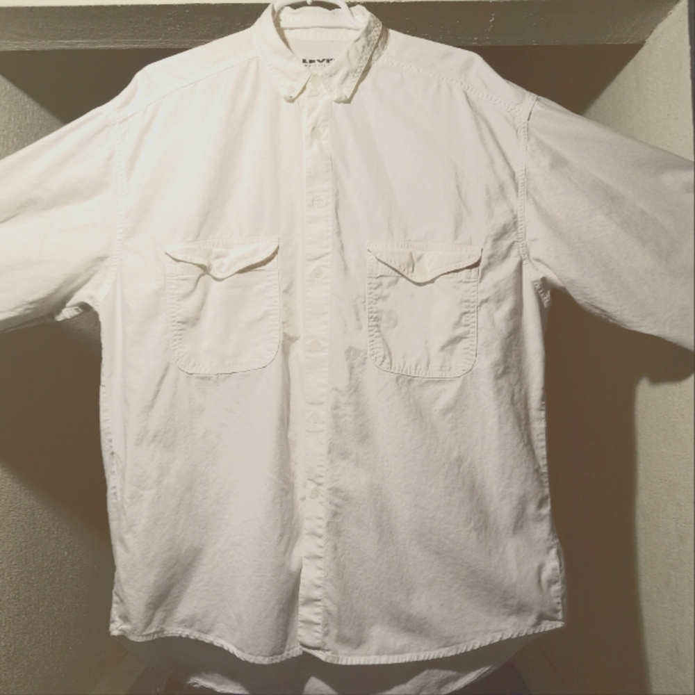 Levi's button up long sleeve shirt